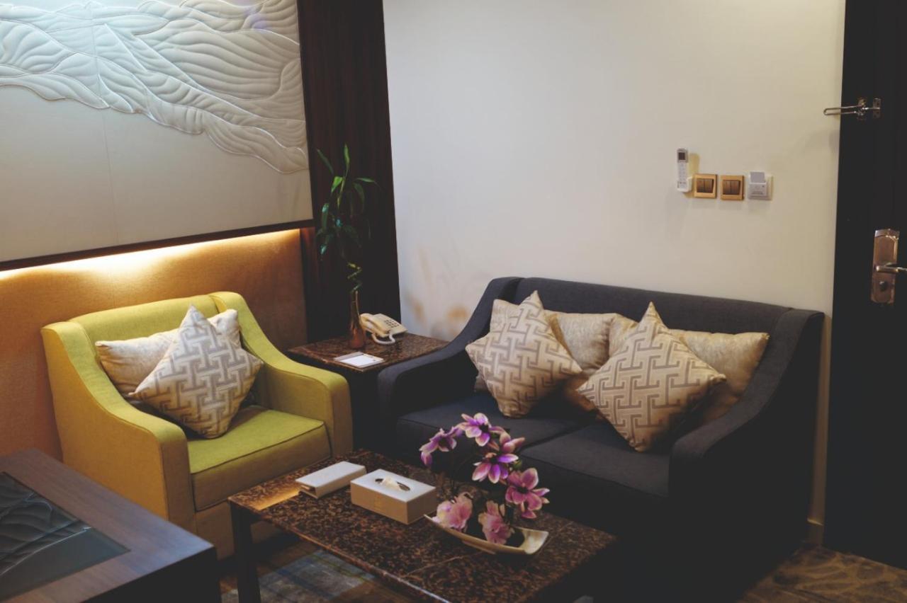 Lavona Tiba Hotel Νταμάμ Εξωτερικό φωτογραφία